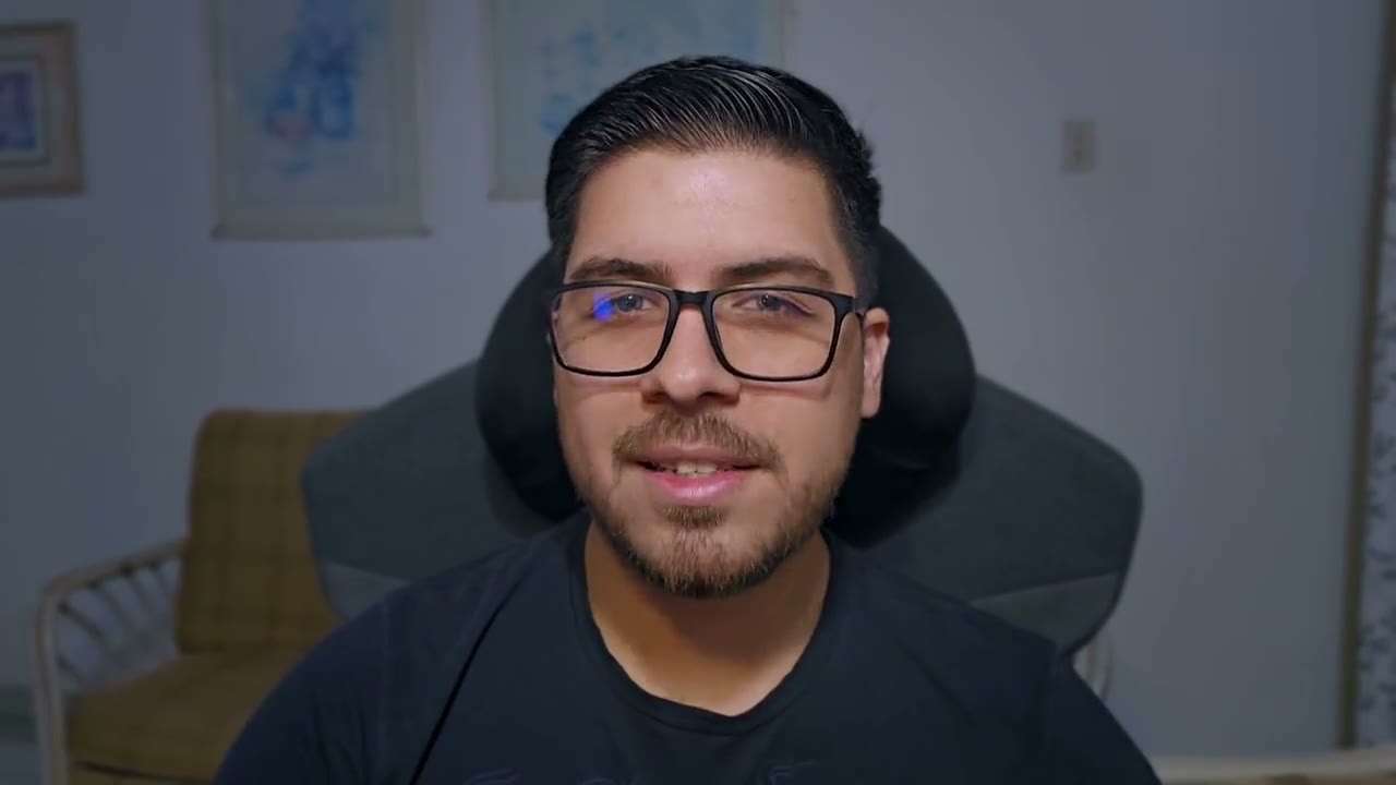 Pablo talking to camera at his desk